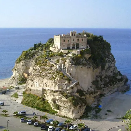 Lägenhetshotell Residenza Marinella 3*