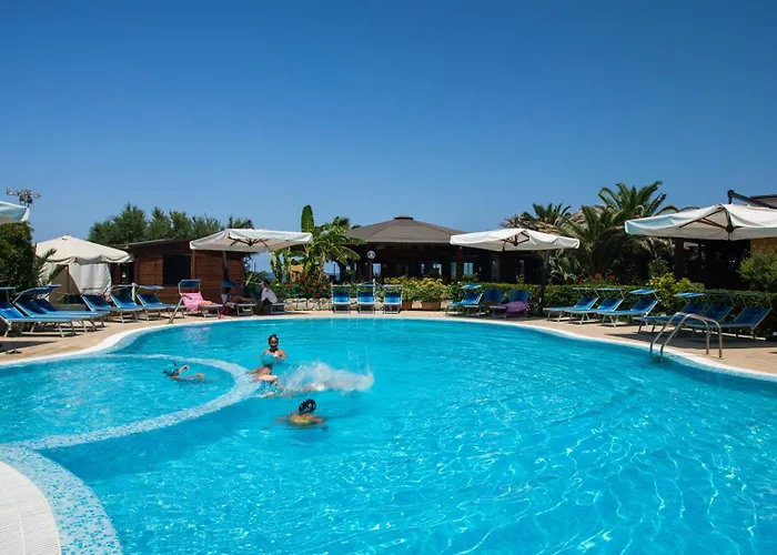 Residenza Marinella Aparthotel 3*